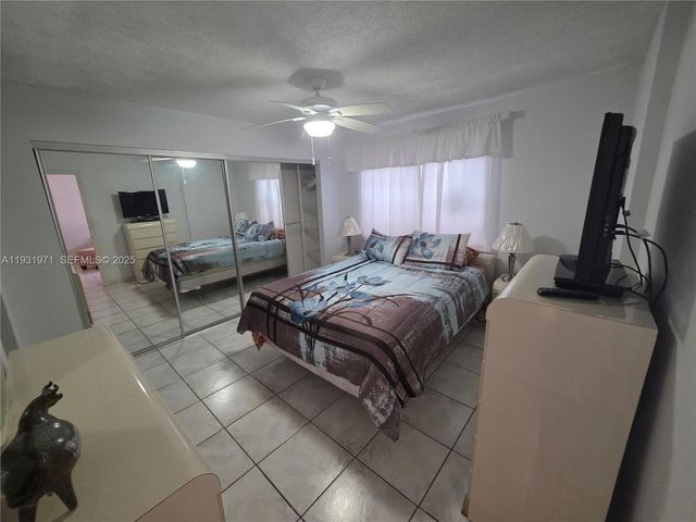 295 NW 72nd Ave 207, Miami, FL 33126