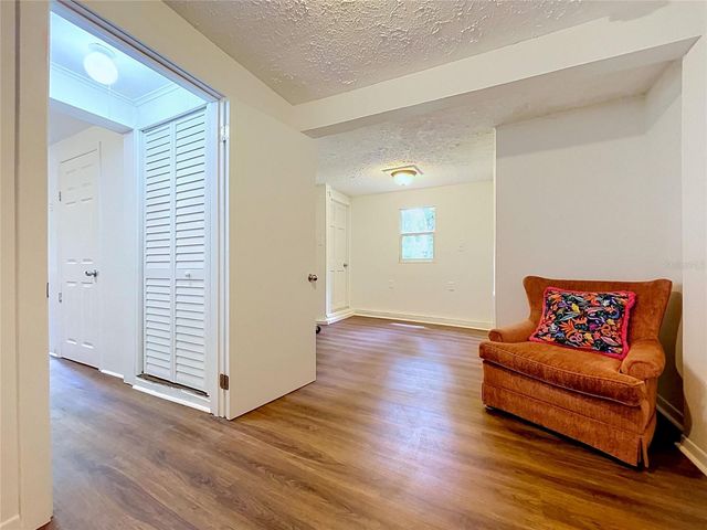 11805 N 51ST STREET, Temple Terrace, FL 33617