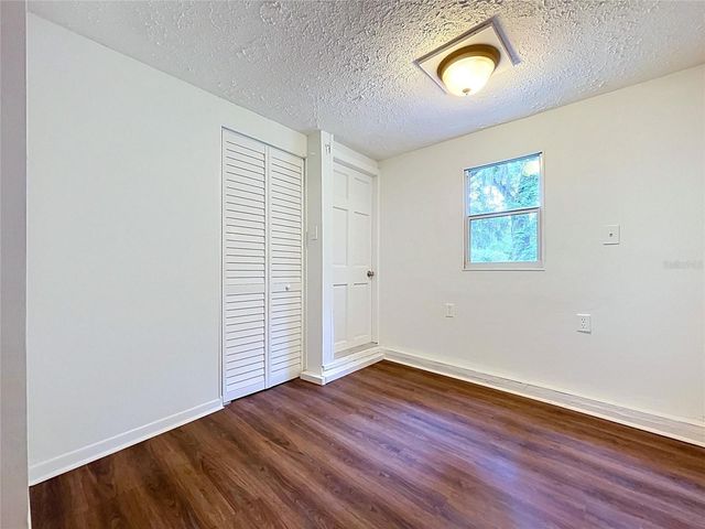 11805 N 51ST STREET, Temple Terrace, FL 33617
