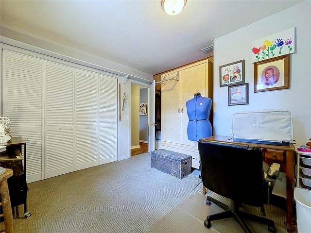 11805 N 51ST STREET, Temple Terrace, FL 33617