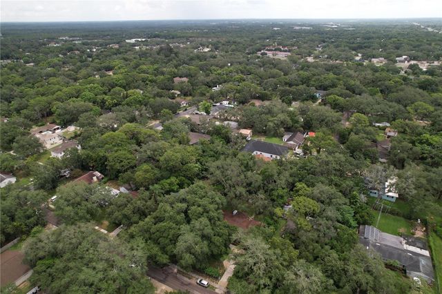 11805 N 51ST STREET, Temple Terrace, FL 33617
