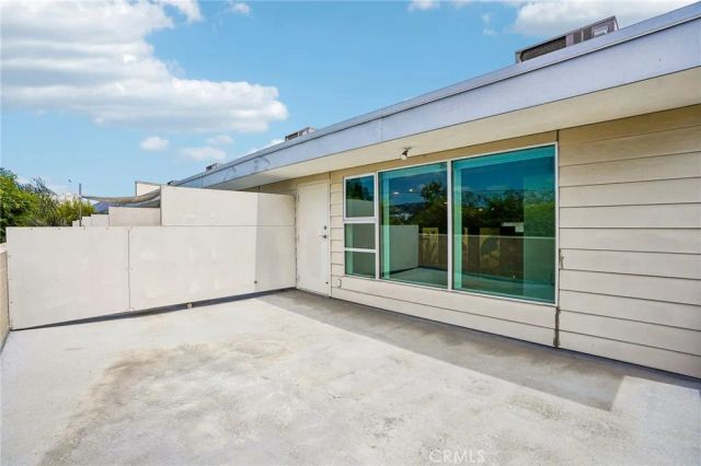 717 N Highland Avenue 21, Los Angeles, CA 90038