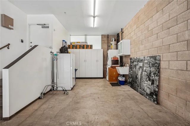 717 N Highland Avenue 21, Los Angeles, CA 90038
