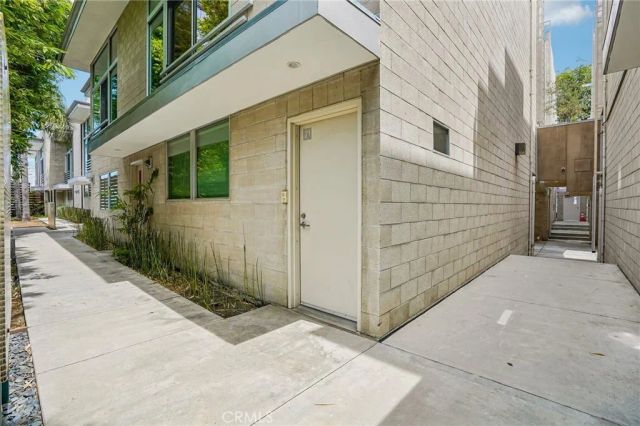 717 N Highland Avenue 21, Los Angeles, CA 90038
