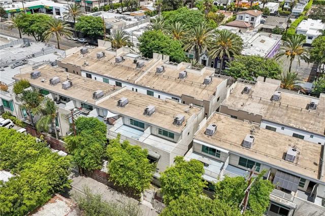 717 N Highland Avenue 21, Los Angeles, CA 90038