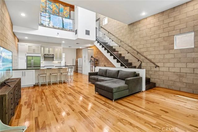 717 N Highland Avenue 21, Los Angeles, CA 90038