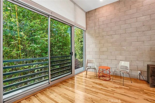 717 N Highland Avenue 21, Los Angeles, CA 90038