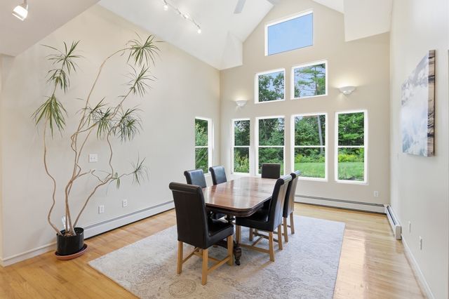 149 Nourse Rd, Bolton, MA 01740