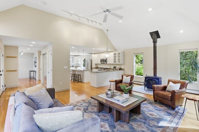 149 Nourse Rd, Bolton, MA 01740