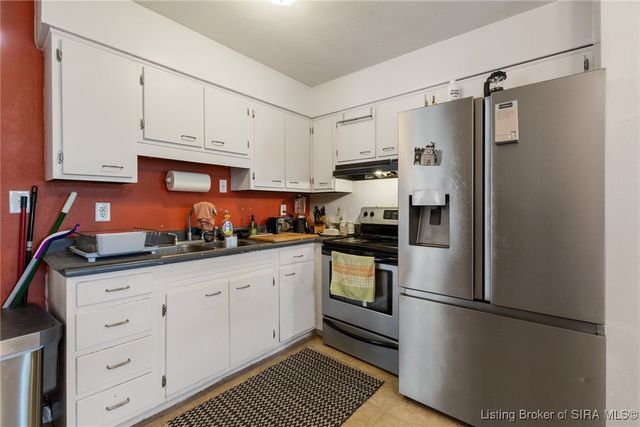2421 Cypress Street, Madison, IN 47250