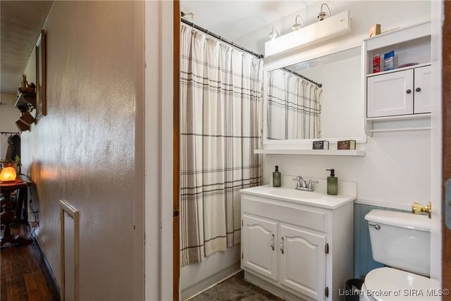 2421 Cypress Street, Madison, IN 47250