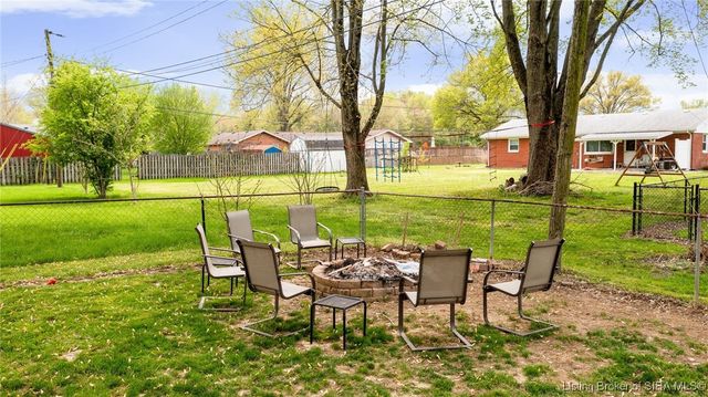2421 Cypress Street, Madison, IN 47250