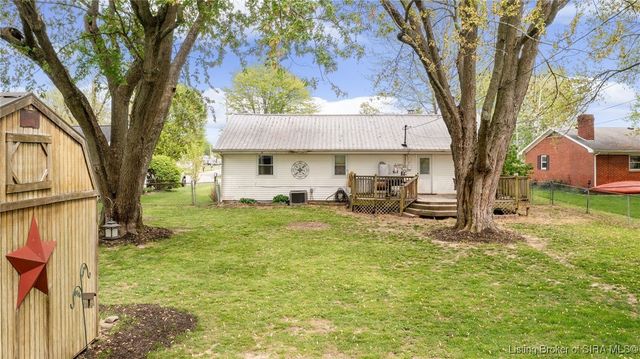2421 Cypress Street, Madison, IN 47250