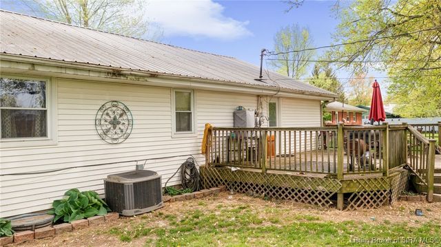 2421 Cypress Street, Madison, IN 47250