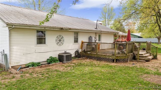 2421 Cypress Street, Madison, IN 47250