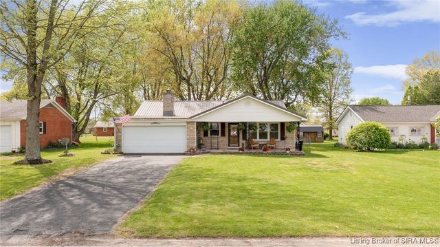 2421 Cypress Street, Madison, IN 47250
