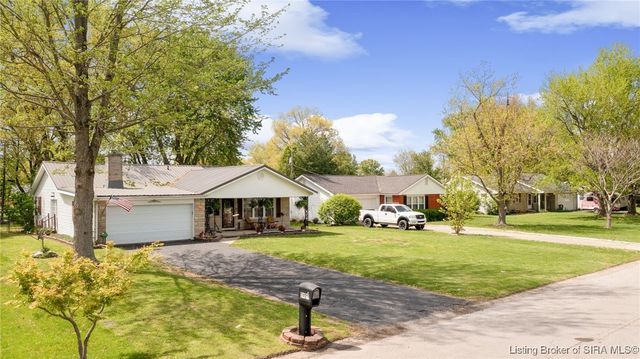 2421 Cypress Street, Madison, IN 47250