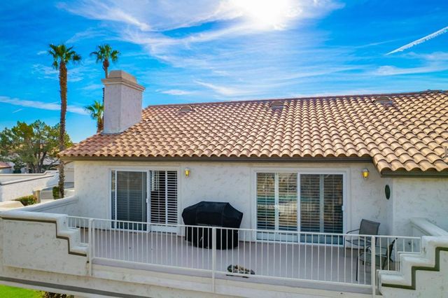 684 Vista Lago Circle N, Palm Desert, CA 92211