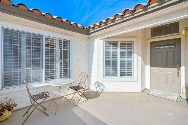 684 Vista Lago Circle N, Palm Desert, CA 92211