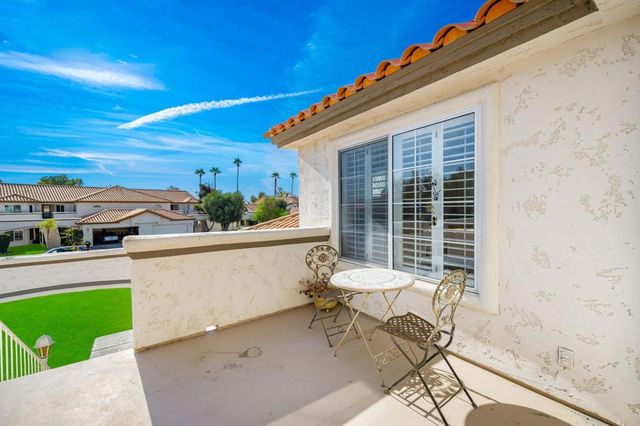 684 Vista Lago Circle N, Palm Desert, CA 92211