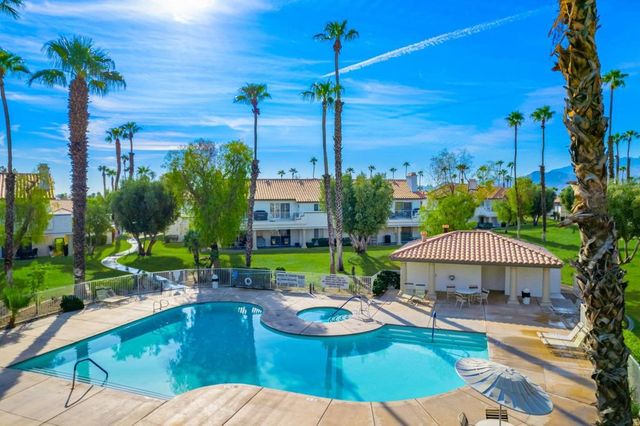 684 Vista Lago Circle N, Palm Desert, CA 92211