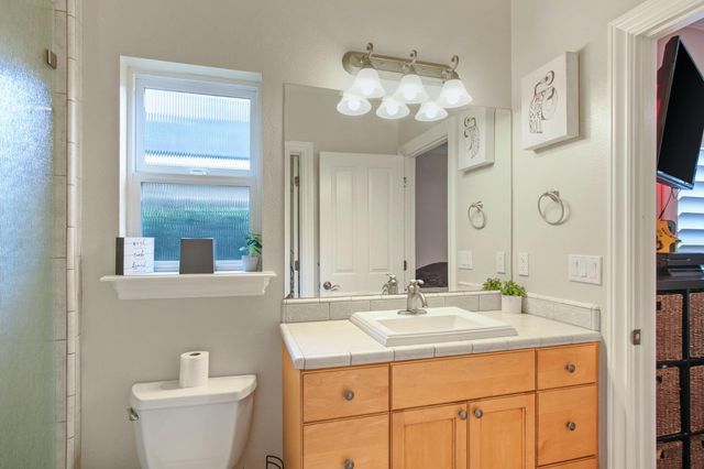 2441 E Tuolumne Rd, Turlock, CA 95382