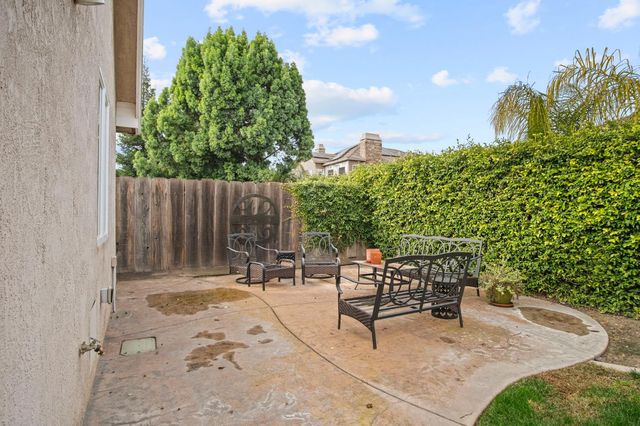 2441 E Tuolumne Rd, Turlock, CA 95382