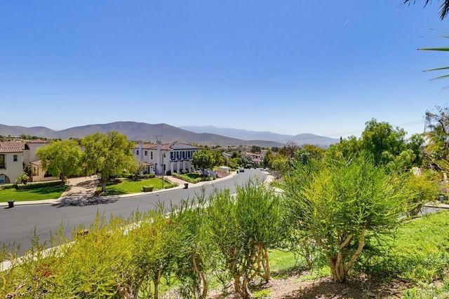 439 Evening View Dr, Chula Vista, CA 91914