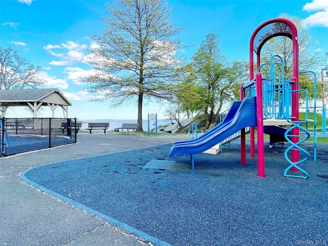 25 Acacia 1, New Rochelle, NY 10805