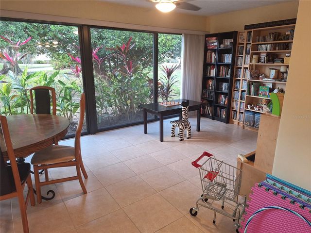 6912 W COUNTRY CLUB DRIVE N, Sarasota, FL 34243