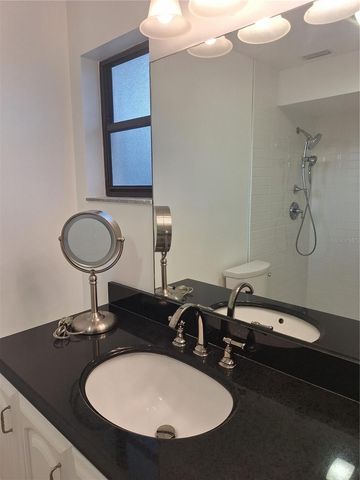 6912 W COUNTRY CLUB DRIVE N, Sarasota, FL 34243