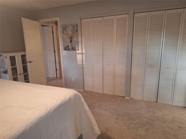 6912 W COUNTRY CLUB DRIVE N, Sarasota, FL 34243