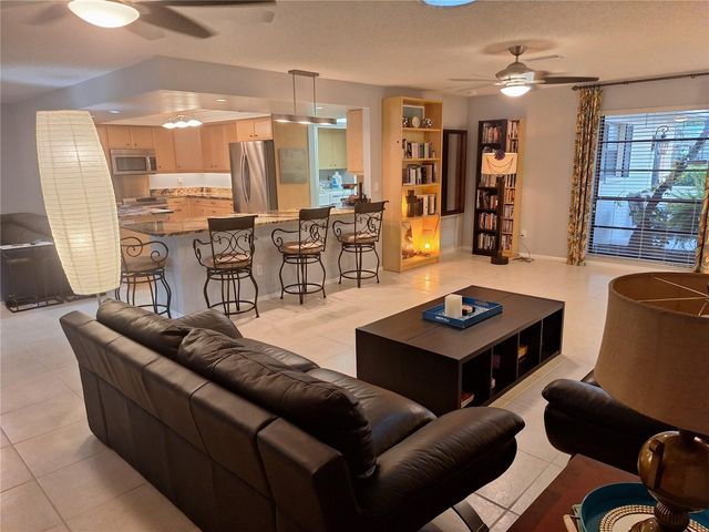 6912 W COUNTRY CLUB DRIVE N, Sarasota, FL 34243