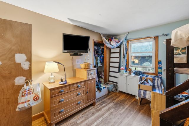 21 Cranton Avenue, Groveland, MA 01834