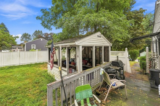 21 Cranton Avenue, Groveland, MA 01834