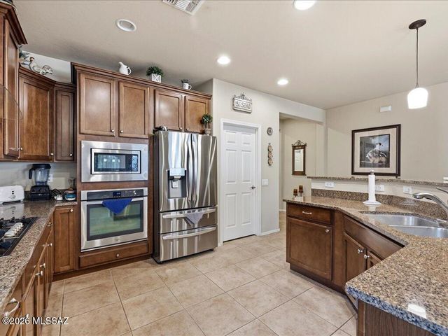 10815 E Deep Sky Drive, Tucson, AZ 85747