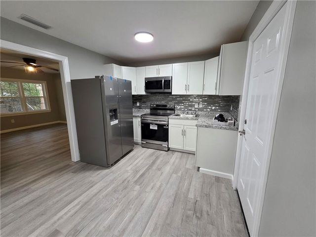 3066 Bay Crescent Drive, Mobile, AL 36605