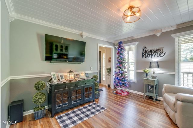 8121 Highway 11w, Rogersville, TN 37857