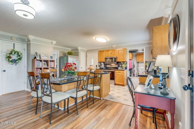 8121 Highway 11w, Rogersville, TN 37857