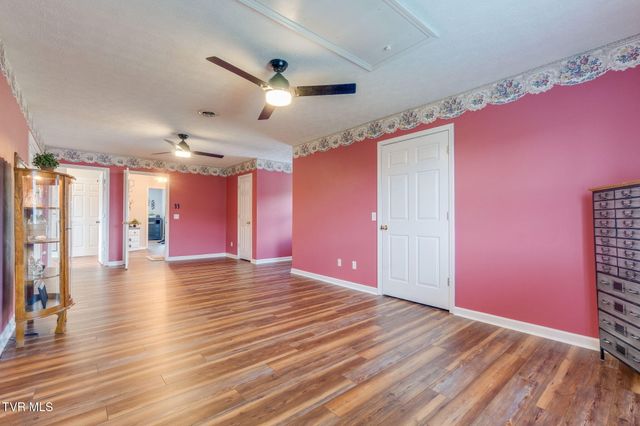 8121 Highway 11w, Rogersville, TN 37857
