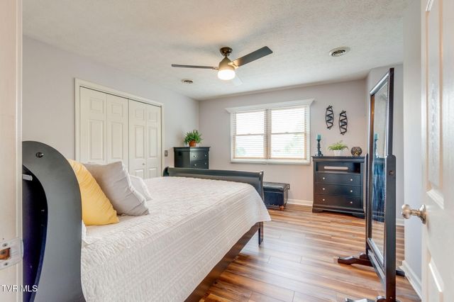 8121 Highway 11w, Rogersville, TN 37857