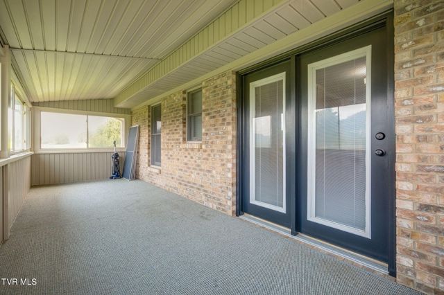 8121 Highway 11w, Rogersville, TN 37857