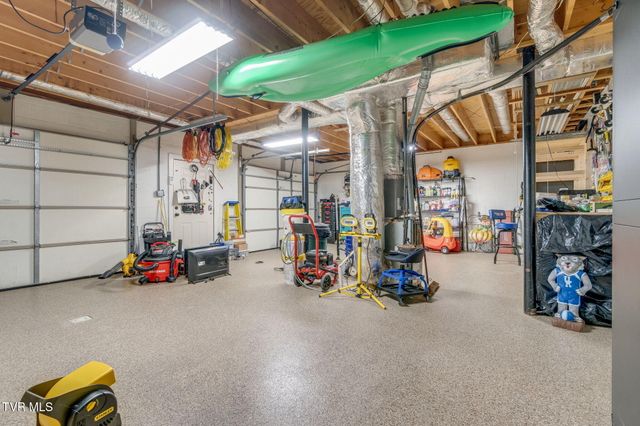 8121 Highway 11w, Rogersville, TN 37857