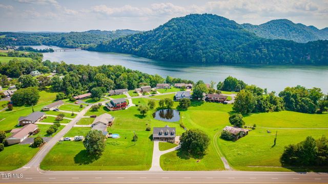 8121 Highway 11w, Rogersville, TN 37857