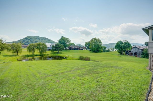 8121 Highway 11w, Rogersville, TN 37857