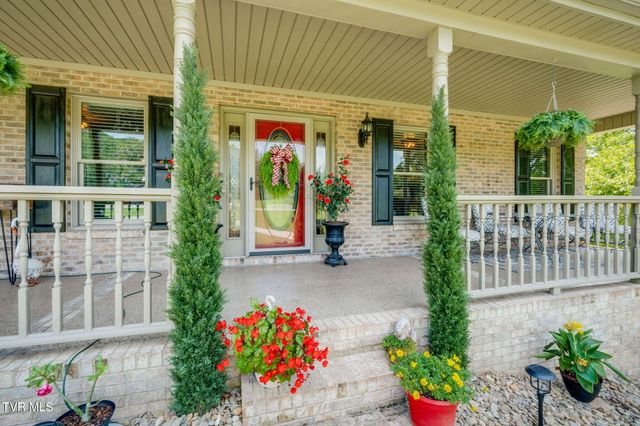 8121 Highway 11w, Rogersville, TN 37857