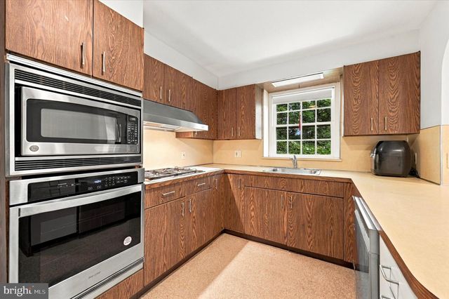 122 GRASMERE RD, Bala Cynwyd, PA 19004
