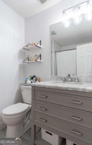 6900 Roswell Road N13, Sandy Springs, GA 30328