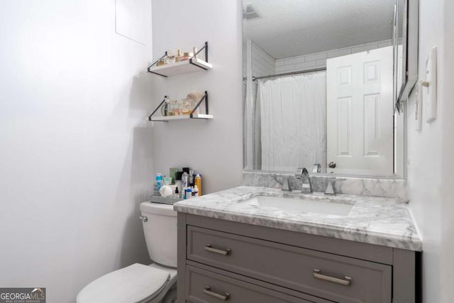 6900 Roswell Road N13, Sandy Springs, GA 30328