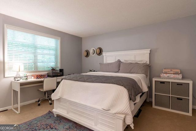 6900 Roswell Road N13, Sandy Springs, GA 30328